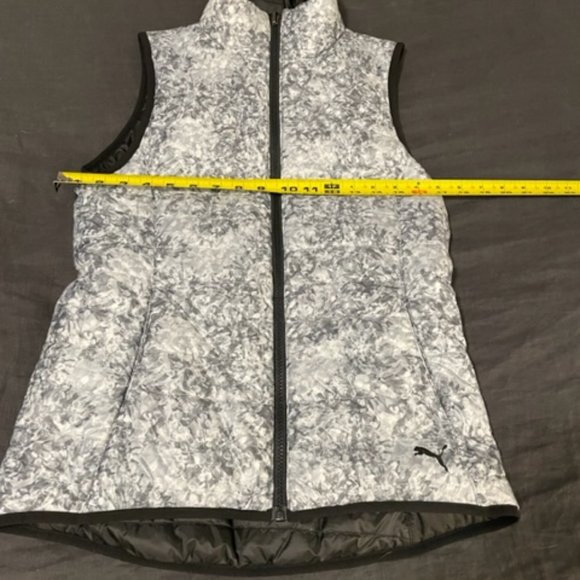 Ladies Puma Small Reversible Winter Vest - Picture 7 of 9